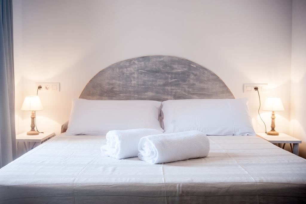 Hostal Bon Sol Sant Ferran de Ses Roques Room photo